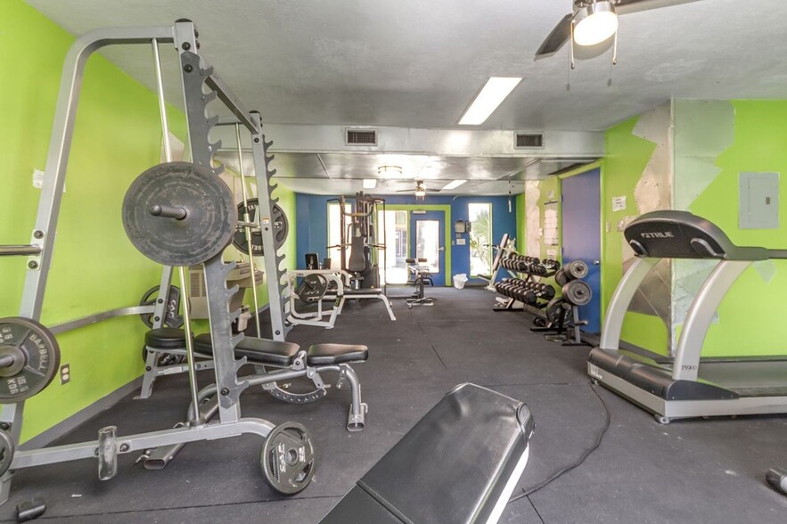 Interior Photo - Metropolis Apartments