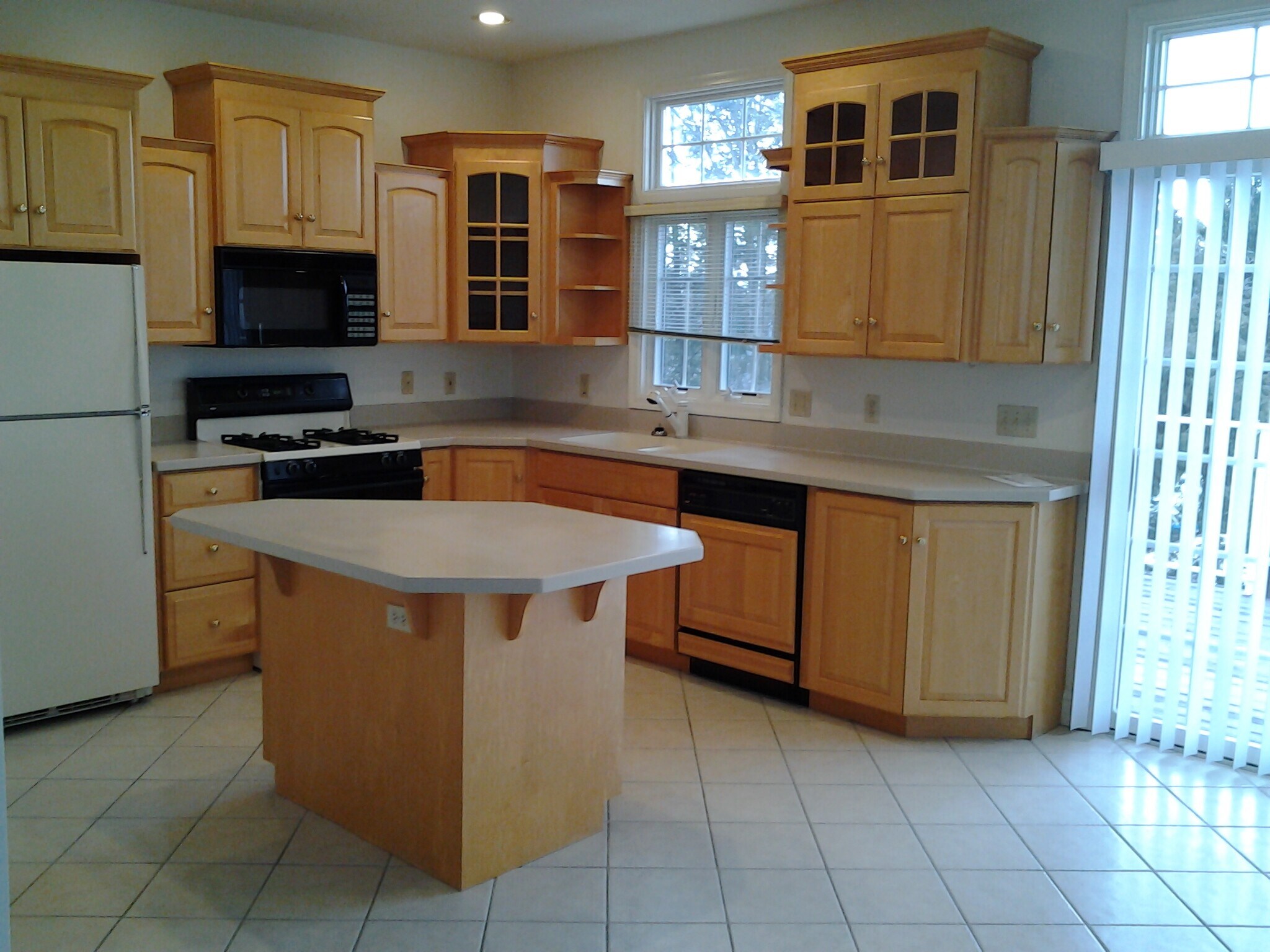 Building Photo - 2769 West Blvd