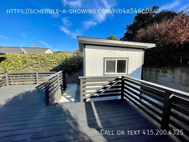 Building Photo - Spacious 3 Bedroom 2 Bath Home in Monterey