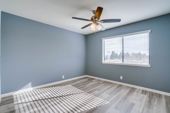 bedroom 1 - 524 Venice Way