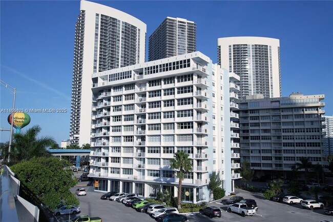Building Photo - 1801 S Ocean Dr