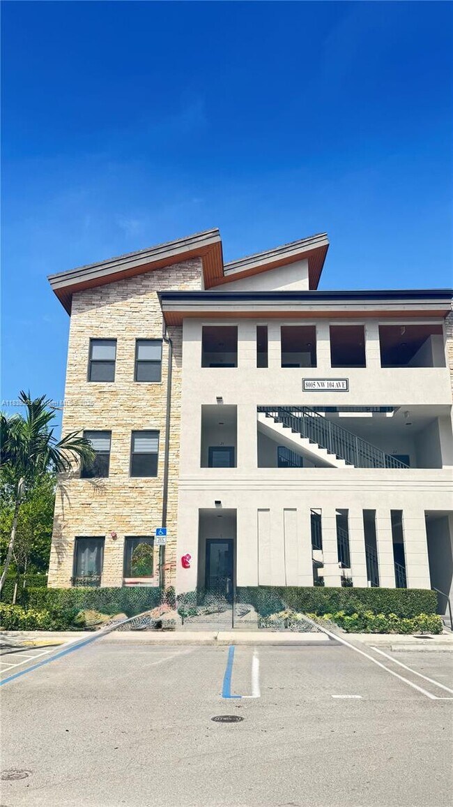 Building Photo - 8005 NW 104th Ave