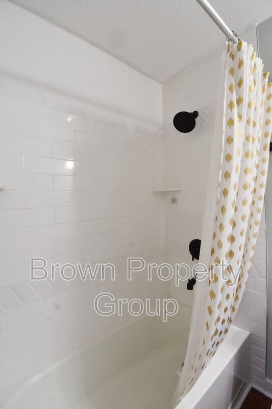Building Photo - 3310 Clemson Dr