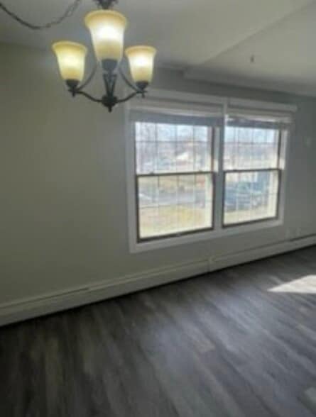 Building Photo - 930 Westbrooke Way