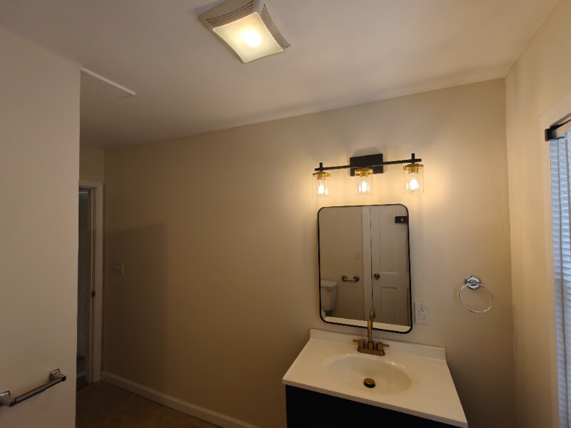 Building Photo - 509 Hallstead St