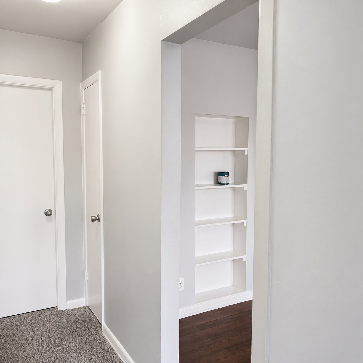 Building Photo - 208 12th Ave N