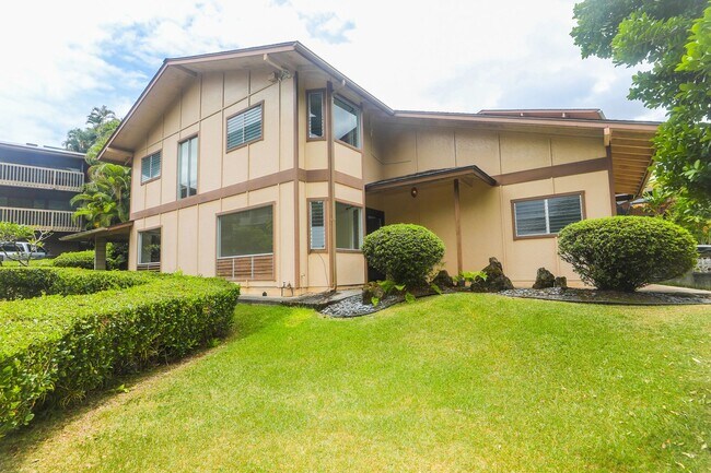 Building Photo - Kaneohe Woods – 3BR/2.5BA home with Mounta...