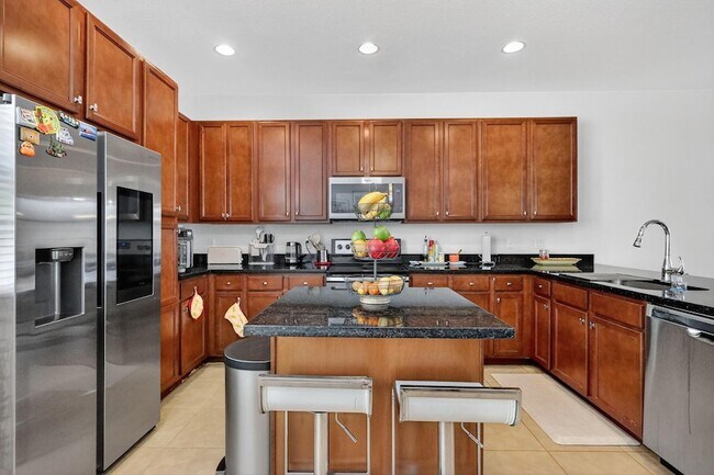 Building Photo - 2705 SW 119th Way