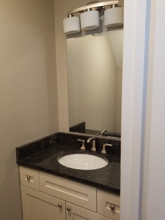 Powder Room - 524 Wessinger St