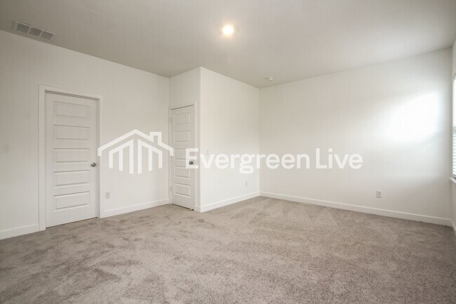 Building Photo - 832 Penrose Pl