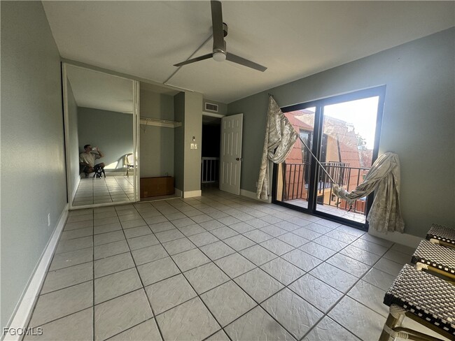 Building Photo - 1708 Park Meadows Dr