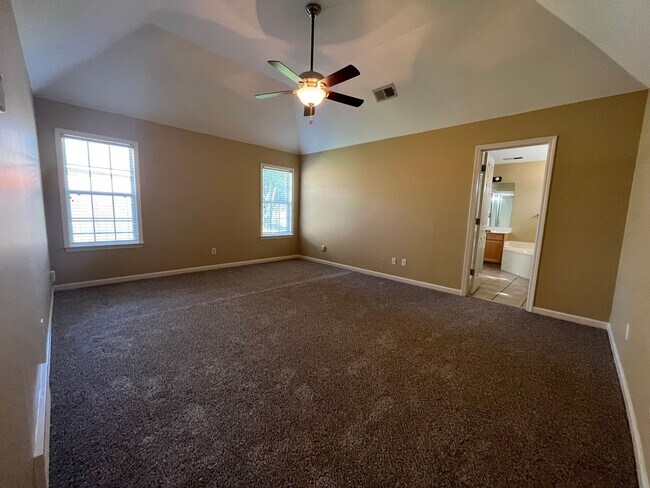 Building Photo - 9150 Hervay Cove
