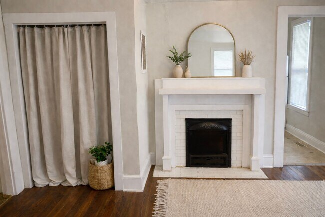 Building Photo - 362 Oldham Ave