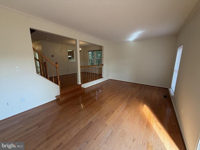 Building Photo - 1081 Smartts Ln NE