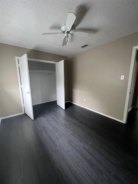 Building Photo - 734 Lariat Ln