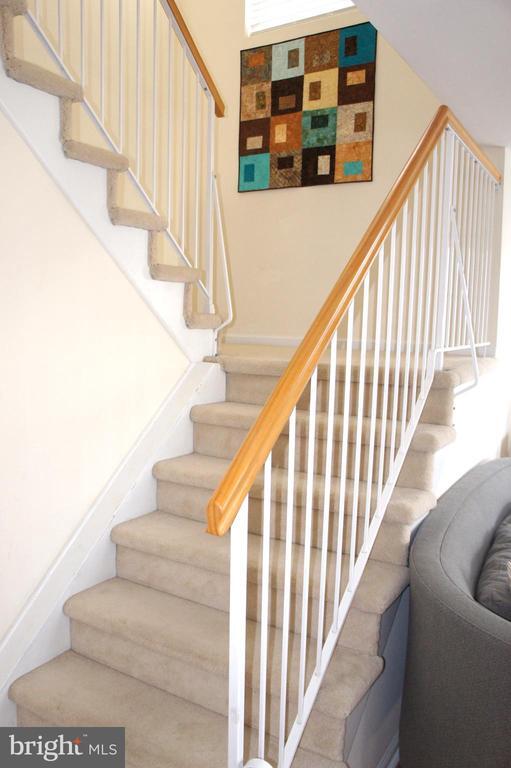 Building Photo - 30 Richards Rd