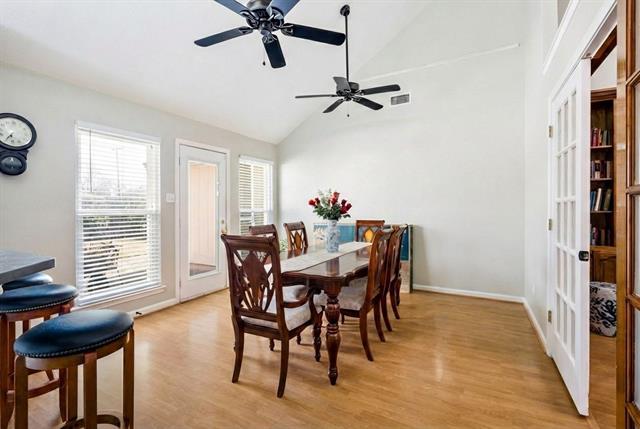 Building Photo - 2522 Crestedge Dr