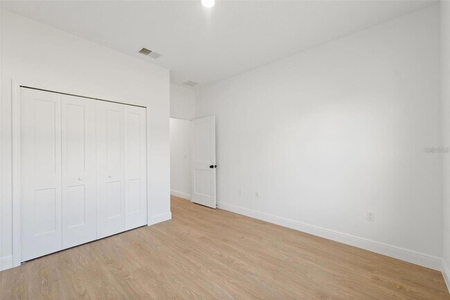 Building Photo - 4052 SW 132nd Ln