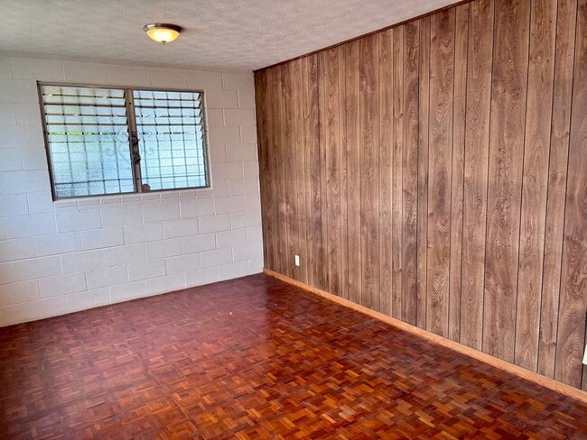 Building Photo - 3463 Kaimuki Ave