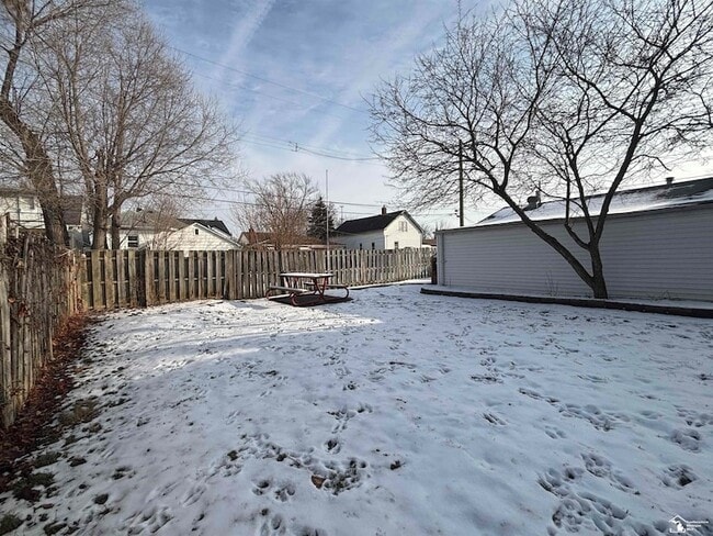 Building Photo - 1273 Lindbergh St