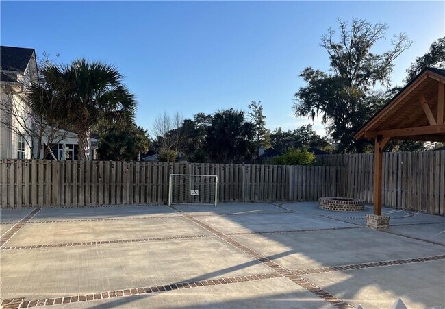 Building Photo - 165 Harrington Ln