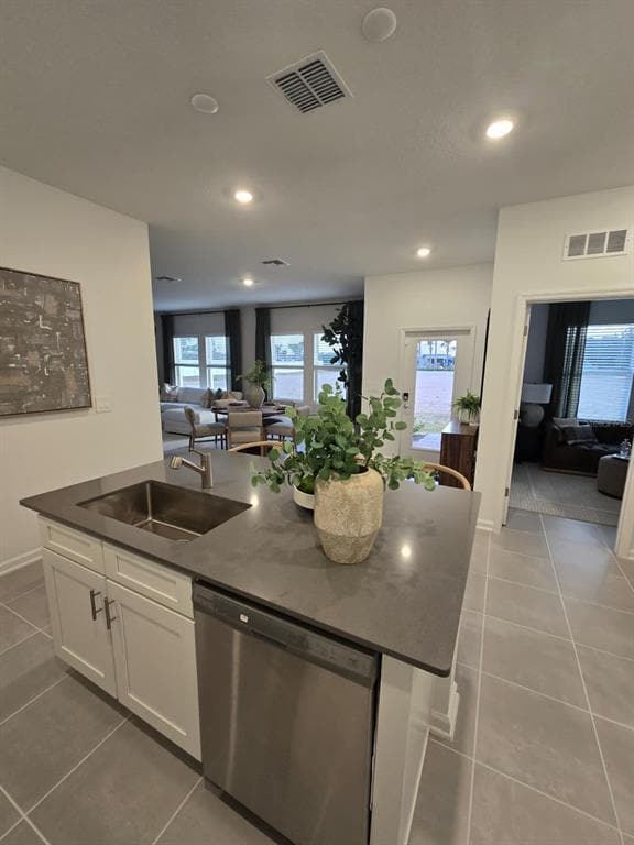 Building Photo - 4244 St Thomas Wy