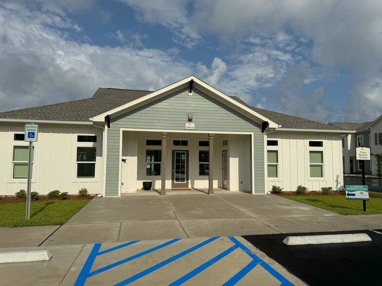 Building Photo - Las Colinas Townhomes