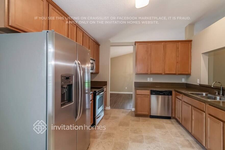 Building Photo - 640 Birchbark Trail