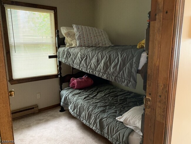 Building Photo - 703 N Lake Shore Dr