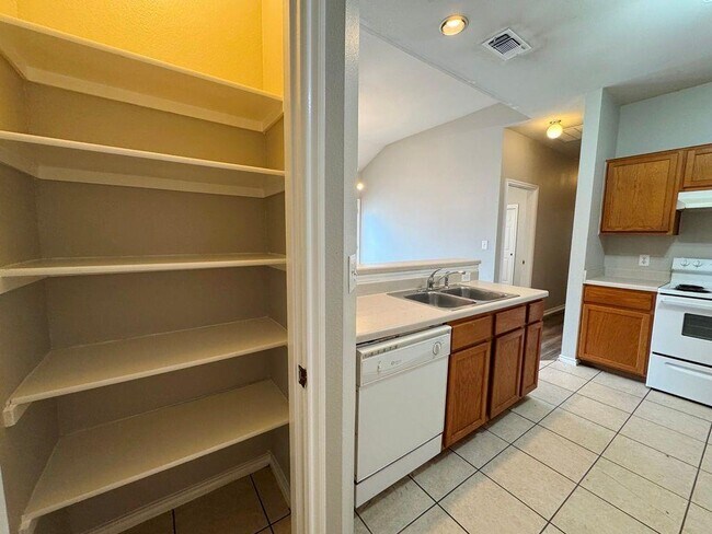 Building Photo - 1717 Constantino Cir