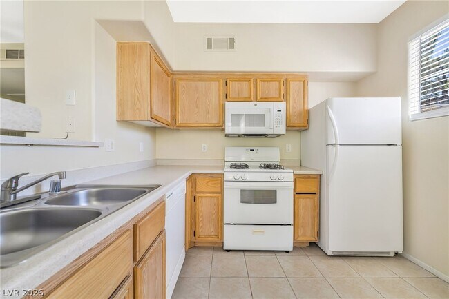 Building Photo - 9050 W Warm Springs Rd