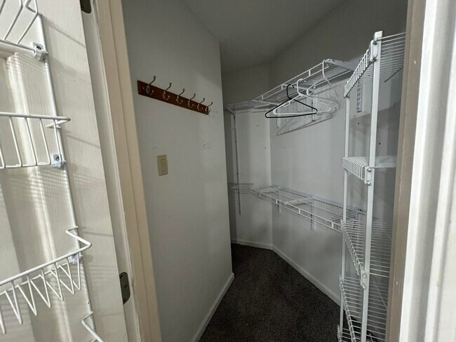 Building Photo - 3089 Woodland Crest Dr