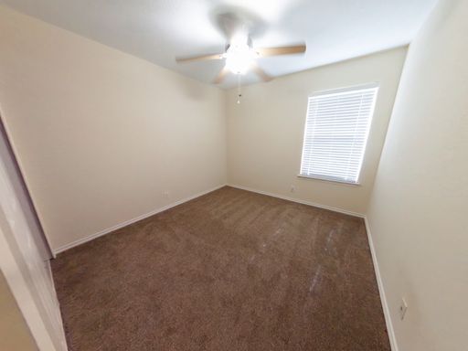 Building Photo - Immaculate 3/2 Rental-Close to Everything-...