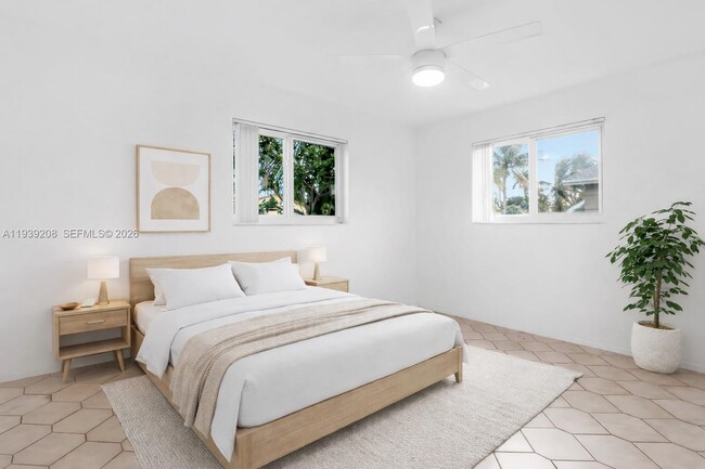 Building Photo - 137 NE 1st Ct