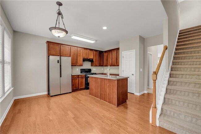 Building Photo - 501 Grove Field Ct NW