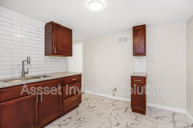 Building Photo - 4141 Eaton St