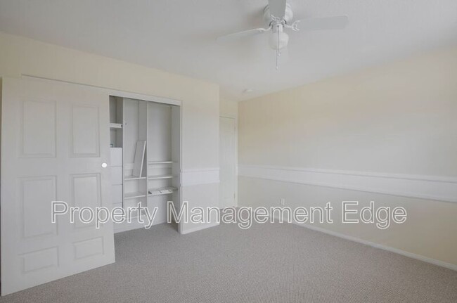 Building Photo - Birch Ct 38265