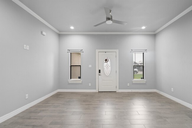 Building Photo - 1010 Tesoro Stone