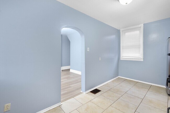 Building Photo - Stunning 2 bedroom home in Homestead available September 1!