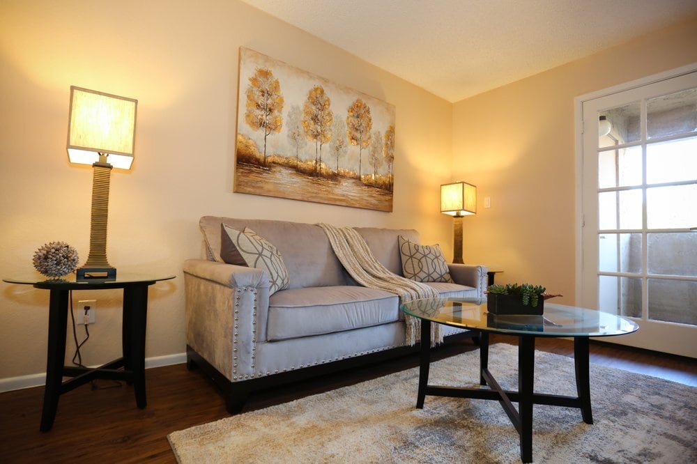 Building Photo - 7 W Mohawk Dr