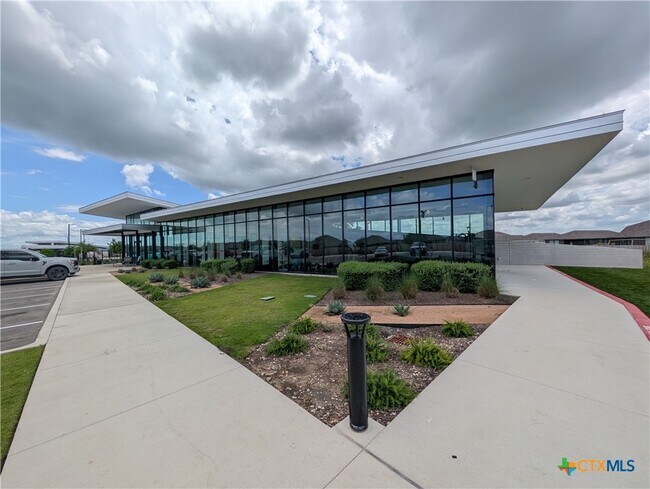 Building Photo - 5923 Corsicana Cv
