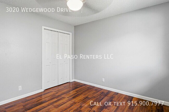 Building Photo - 3020 Wedgewood Dr