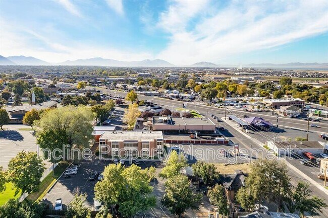 Building Photo - 405 S 100 E