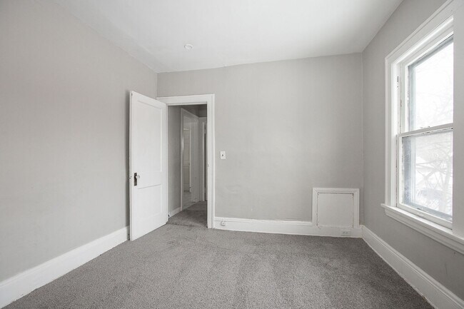 Building Photo - 8505 Garfield Blvd