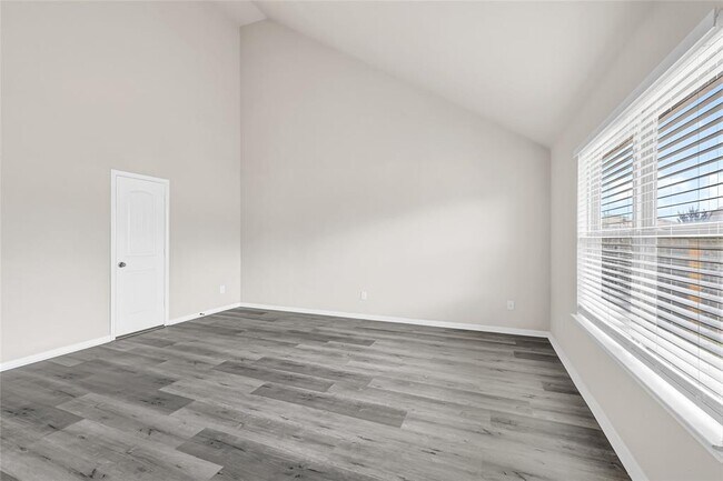 Building Photo - 29115 Jacobs River Dr