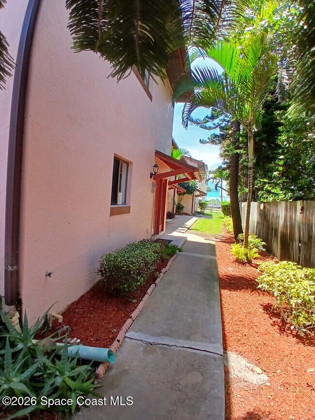 Building Photo - 4125 Ocean Beach Blvd