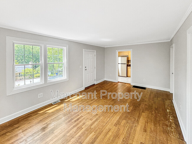 Building Photo - 48 Westview Ave