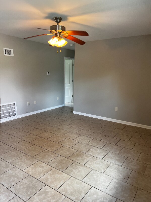 Building Photo - 2979 LA-1