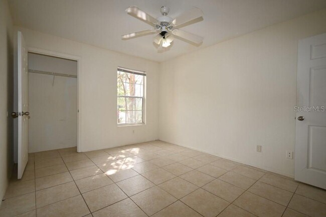 Building Photo - 5914 Willow Ridge Dr