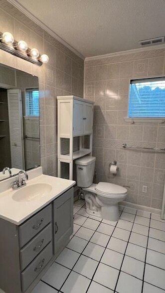 Building Photo - 146 Westview Ln SE